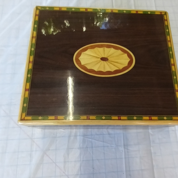 Humidor small Chinese made - Picture 5 of 7